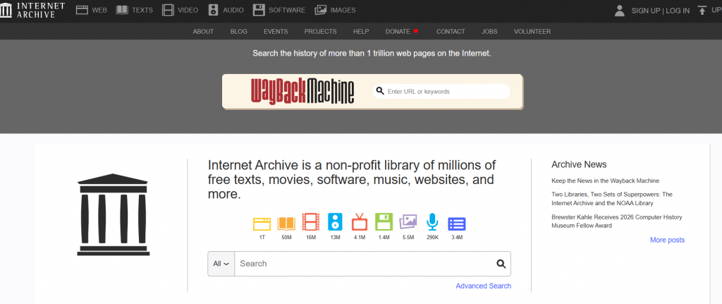 Wayback Machine, IA e il rischio di perdere la memoria del webViviamo nell’illusione che tutto resti online per sempre, ma la verità è più inquietante: il presente digitale è già fragile, e basta poco per trasformarlo in un vuoto irreversibile. La pressione di alcuni editori sulla Wayback Machine, spinta dal timore che l’IA possa riutilizzare contenuti archiviati, sta mettendo in crisi uno degli strumenti più importanti per la memoria collettiva.
Per me questa non è solo una disputa tecnica o legale: è una battaglia culturale sulla sopravvivenza del nostro tempo. Se impediamo agli archivi di conservare il web, non stiamo soltanto proteggendo i contenuti, ma rischiamo anche di cancellare la possibilità stessa di ricostruire ciò che siamo stati.

Il paradosso della memoria digitale

La Wayback Machine è un servizio di archiviazione del web gestito dall'organizzazione no profit Internet Archive.

In breve:

Cos'è: un enorme database che contiene copie salvate di milioni di siti web, pagine, immagini e documenti digitali.

Quando è nato: l'Internet Archive ha iniziato a raccogliere pagine web dal 1996, e la Wayback Machine è stata resa pubblica nel 2001.

Cosa contiene: oltre 1 trilione di pagine web archiviate nel tempo, permettendo di vedere come un sito era in una data specifica.

Come funziona: si inserisce l'URL di un sito e si visualizzano le versioni salvate in passato, con un calendario che mostra le capture disponibili.

Perché è utile: serve a recuperare pagine non più disponibili, verificare fonti, fare fact-checking, studiare l'evoluzione dei siti e preservare la memoria digitale pubblica.

 Eppure, proprio mentre il suo ruolo si rivela più necessario, alcuni grandi editori stanno bloccando i crawler dell’Internet Archive per paura che i loro contenuti finiscano nel circuito di addestramento dei modelli di IA.

Il paradosso è evidente: i media che hanno bisogno dell’archivio per verificare, riscrivere e ricostruire il proprio lavoro finiscono per ostacolare l’archivio stesso. È come chiudere la biblioteca per impedire a qualcuno di fotocopiare un libro: una soluzione che punisce tutti per timore di un abuso non dimostrato.

Internet Archive: Digital Library of Free & Borrowable Texts, Movies, Music & Wayback Machine

Il danno collaterale

Il direttore della Wayback Machine, Mark Graham, ha definito questi effetti “collateral damage” nella guerra tra aziende IA ed editori. E la definizione è precisa, perché il bersaglio dichiarato non è l’archivio, ma il riuso dei contenuti da parte delle IA; tuttavia, la conseguenza concreta è che un pezzo del patrimonio digitale pubblico rischia di non essere più preservato.

Il problema è che molti contenuti non sopravvivono sul web attivo: pagine che spariscono, siti chiusi, articoli rimossi, URL che diventano 404. Secondo il materiale diffuso dall’Internet Archive, decine di migliaia di siti e milioni di link sono già stati recuperati proprio grazie alla Wayback Machine, evitando una perdita irreversibile del record pubblico. Se questi flussi si interrompono, il futuro erediterà un presente incompleto.

La paura dell’IA

Capisco il timore degli editori: l’IA generativa ha accelerato la domanda di dati, e il confine tra uso legittimo, scraping aggressivo e sfruttamento commerciale è diventato più sfumato. Alcuni publisher vedono nell’archivio una possibile “porta di servizio” per chi voglia aggirare i paywall o i blocchi imposti ai crawler.

Ma qui sta il punto critico: confondere l’archivio con l’abuso significa adottare una logica difensiva che finisce per distruggere ciò che dovrebbe proteggere. L’Internet Archive ha dichiarato di aver già introdotto misure per limitare gli usi massivi, ridurre l’accesso automatizzato e rendere il sistema più orientato all’uso umano. Penalizzare anche questi sforzi significa trasformare una questione di governance in una politica dell’ostruzione.

Cosa perdiamo davvero

Perdiamo la capacità di verificare il passato. Perdiamo la memoria delle notizie, delle correzioni, delle versioni precedenti, delle fonti originali. Perdiamo la base documentale su cui si costruiscono la ricerca, il fact-checking, la storia digitale e perfino molte voci di Wikipedia che dipendono da link ormai scomparsi.

E perdiamo qualcosa di ancora più profondo: il diritto a un passato consultabile. In un’epoca in cui il presente viene riscritto di continuo, gli archivi sono una forma di resistenza civile. Se li indeboliamo, lasciamo campo libero alla volatilità, alla cancellazione e alla riscrittura opportunistica della realtà.

L'Umanesimo Digitale

Io credo che l’errore più grave sia ridurre questa questione a un semplice conflitto tra copyright e IA. In gioco c’è anche il principio democratico della memoria accessibile. Un archivio del web non è un lusso accademico: è una garanzia di trasparenza, una tutela contro l’oblio e uno strumento di cittadinanza digitale.

Da umanista digitale, vedo una responsabilità chiara: costruire regole che proteggano i diritti degli autori senza distruggere i beni comuni della conoscenza. Servono accordi, filtri, limiti e tecnologie più raffinate. Ma serve soprattutto una consapevolezza culturale: la memoria del web non può essere trattata come un danno collaterale.